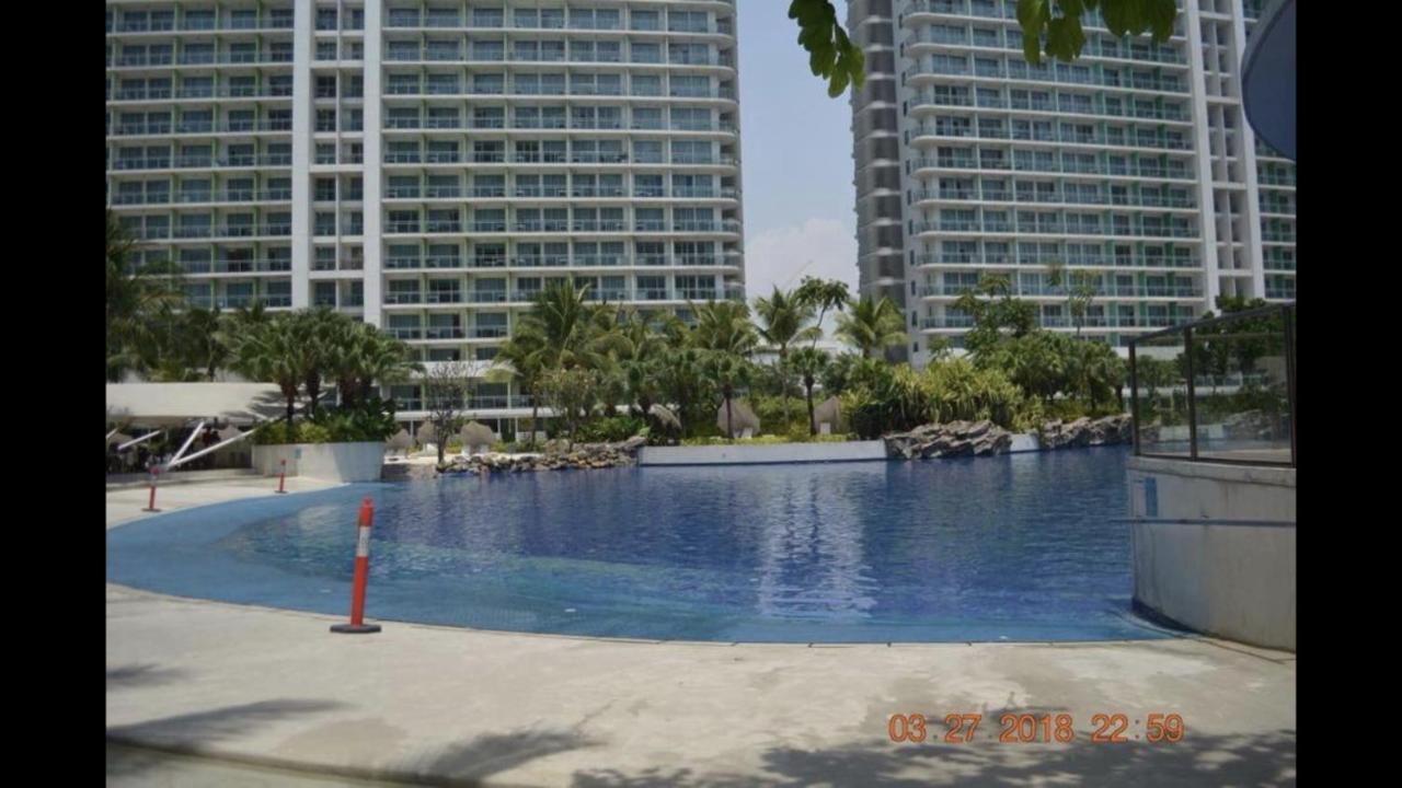 Azure Condo Resort Paranaque Bldg Maldives Manila Exterior foto